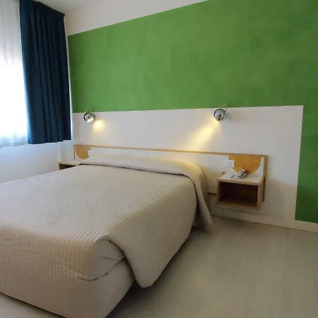 Giardino Hotel 3*